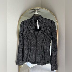 Lululemon Size 6 Define Jacket